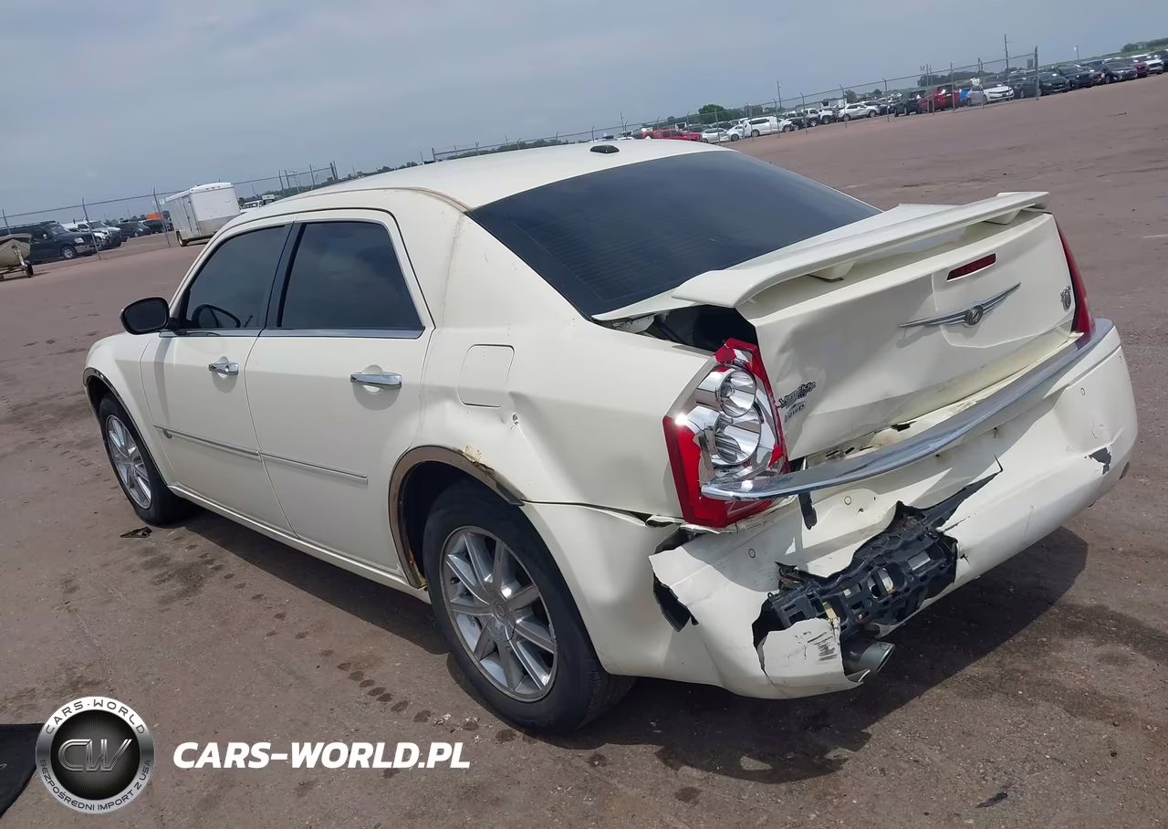 2010 Chrysler 300C Awd VIN:2C3CK6CT8AH172620 - 3