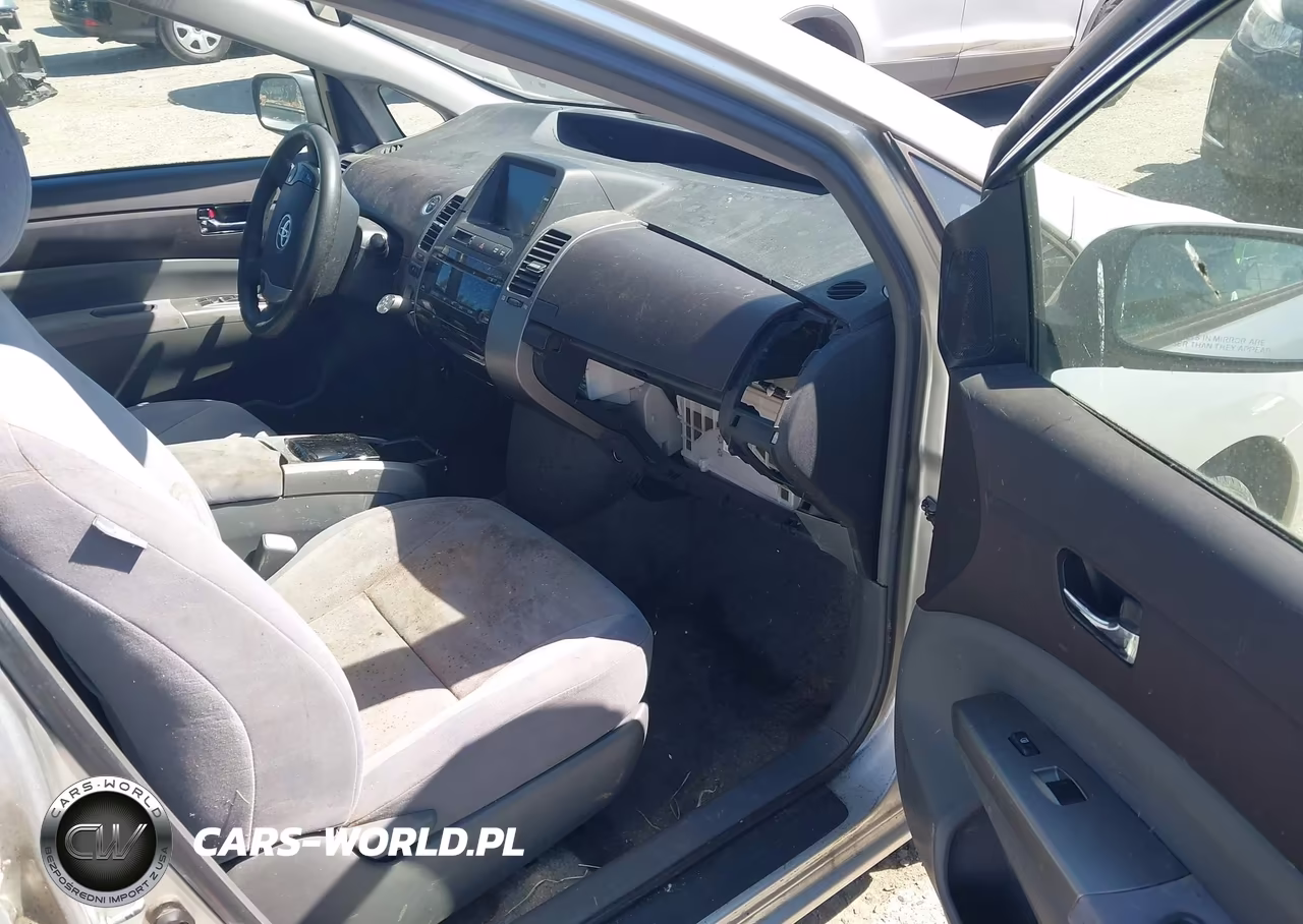 2004 Toyota Prius VIN:JTDKB20U040011281 - 5