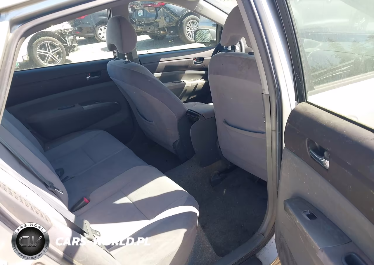 2004 Toyota Prius VIN:JTDKB20U040011281 - 8