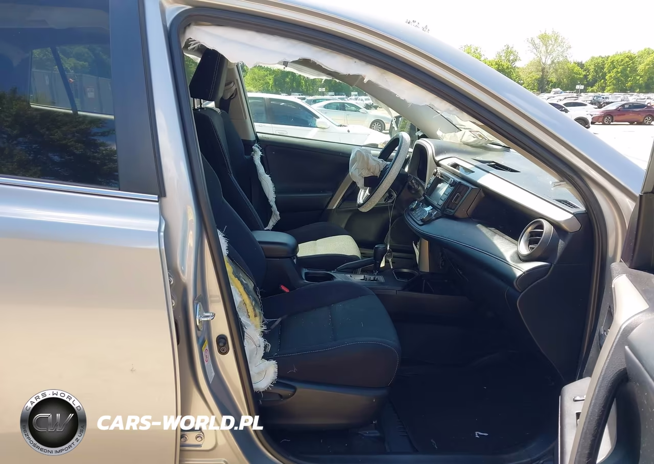 2018 Toyota Rav4 Xle VIN:2T3WFREV5JW474721 - 5