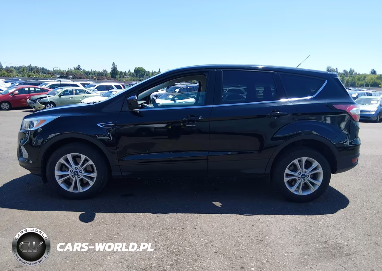2017 Ford Escape Se VIN:1FMCU9GD4HUE50331 - 14