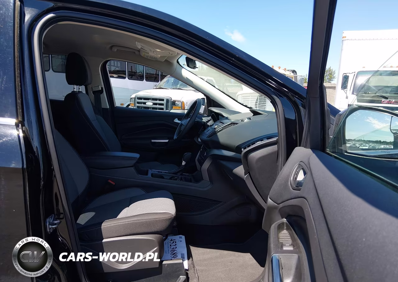 2017 Ford Escape Se VIN:1FMCU9GD4HUE50331 - 5