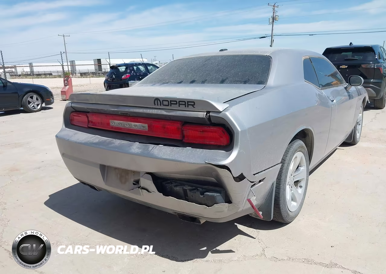 2014 Dodge Challenger Sxt VIN:2C3CDYAG3EH112181 - 17