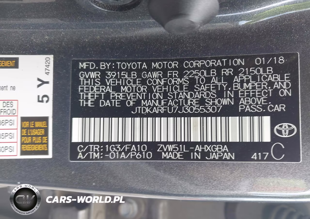 2018 Toyota Prius Three VIN:JTDKARFU7J3055307 - 9