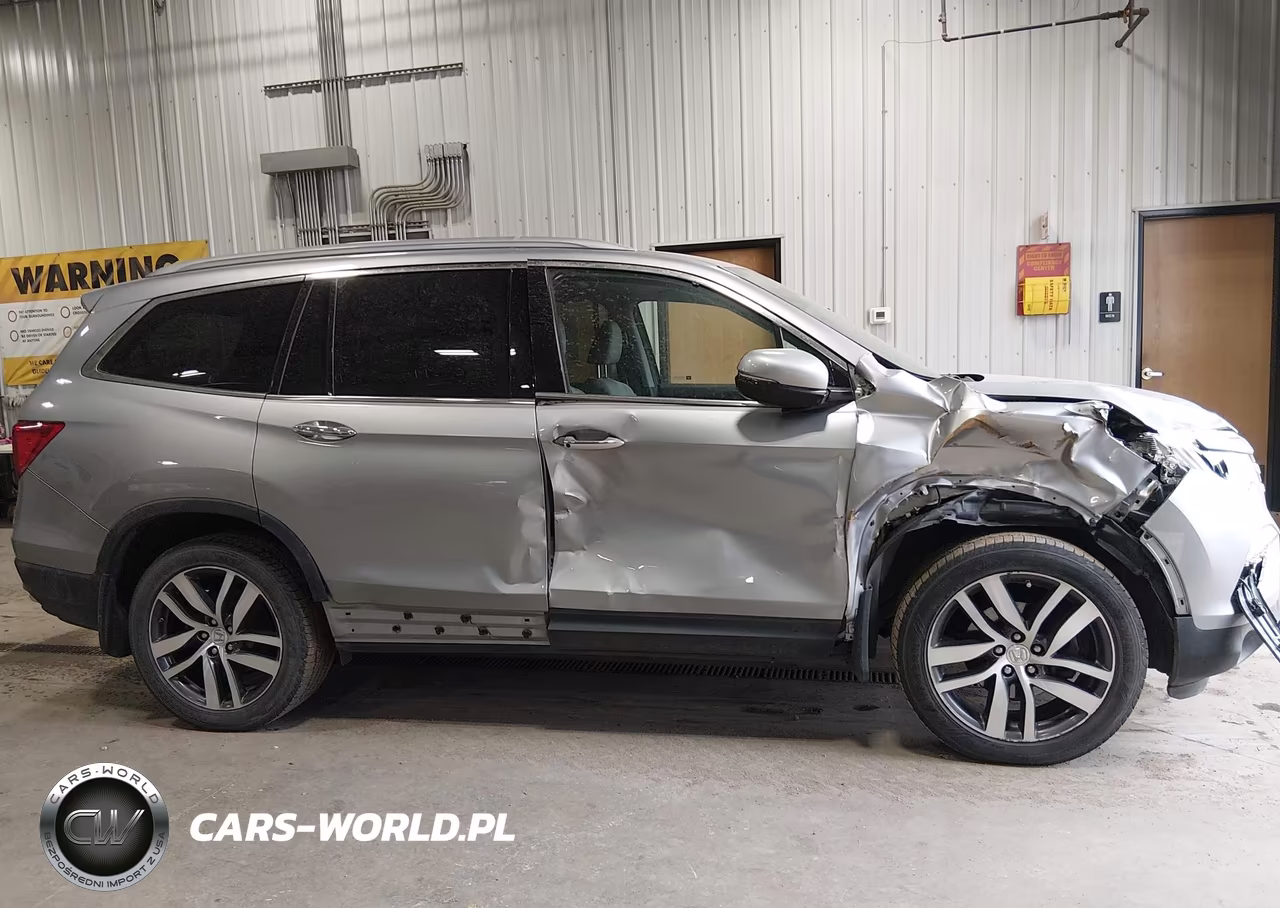 2016 Honda Pilot Elite VIN:5FNYF6H04GB122946 - 13