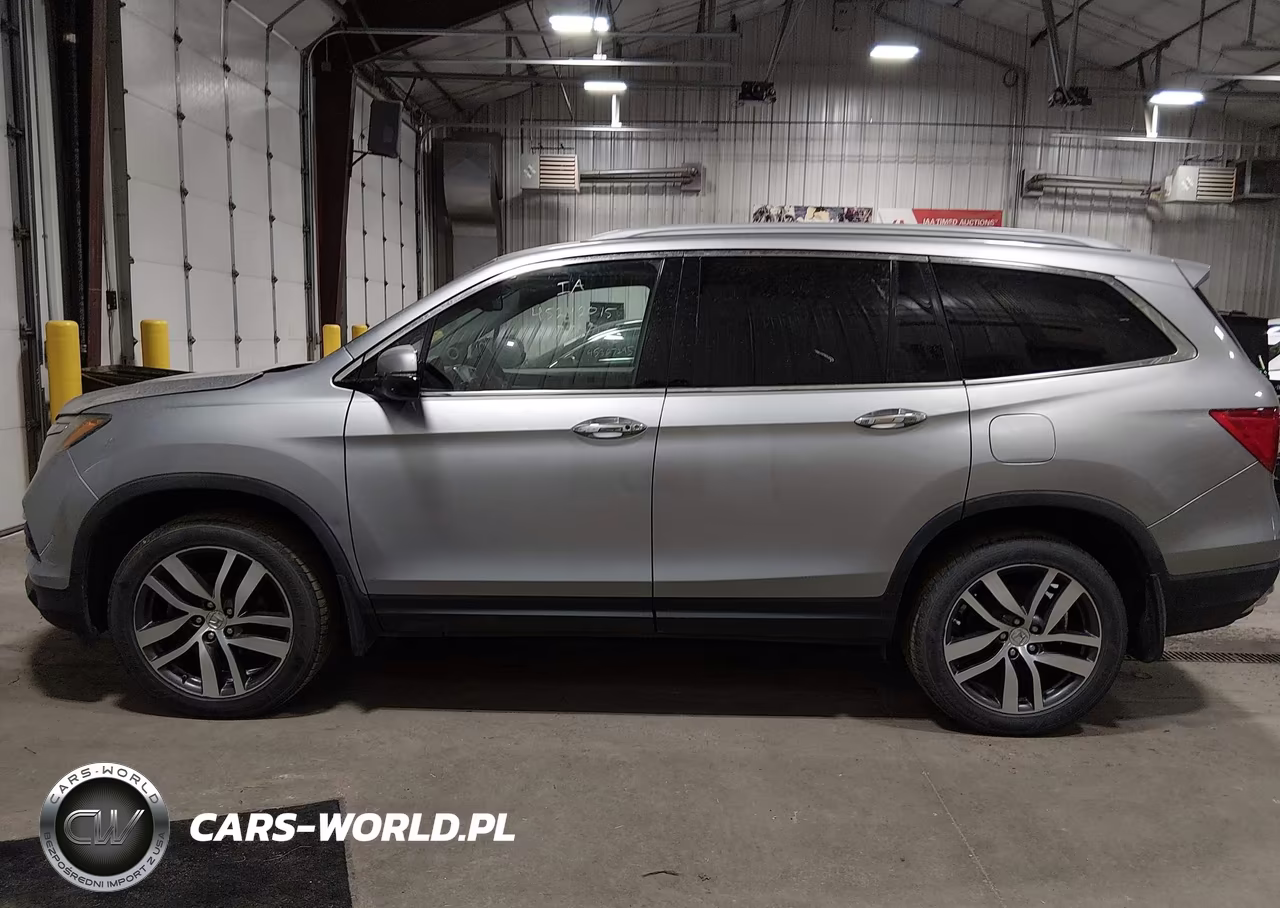 2016 Honda Pilot Elite VIN:5FNYF6H04GB122946 - 14