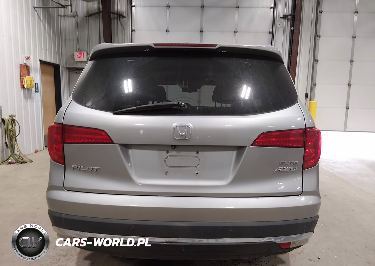 2016 Honda Pilot Elite VIN:5FNYF6H04GB122946 - 16