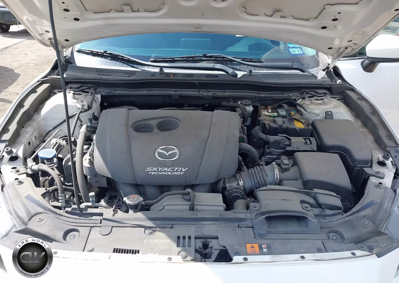 2018 Mazda Mazda3 Touring VIN:3MZBN1L33JM190894 - 10