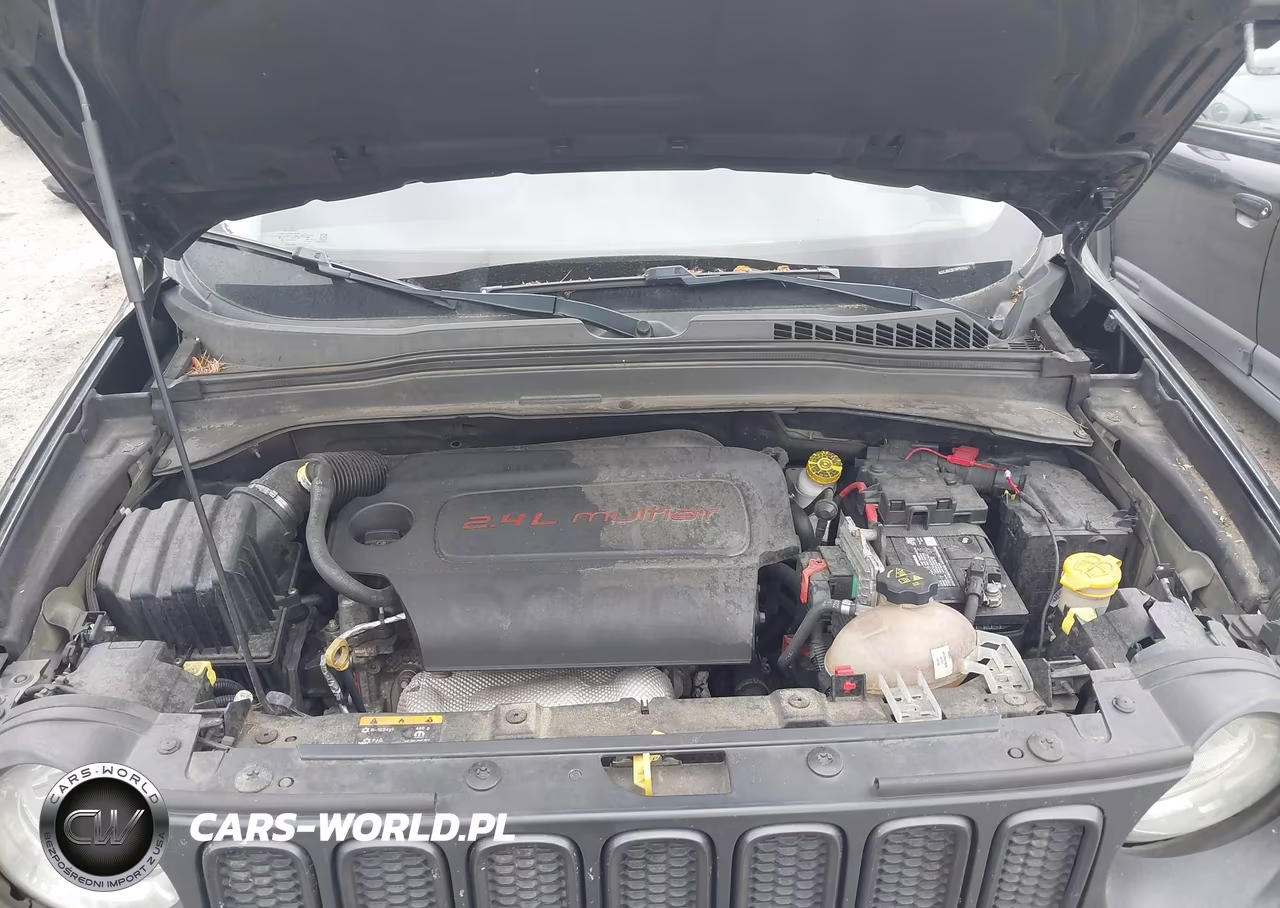 2017 Jeep Renegade Trailhawk 4X4 VIN:ZACCJBCB7HPE55923 - 10