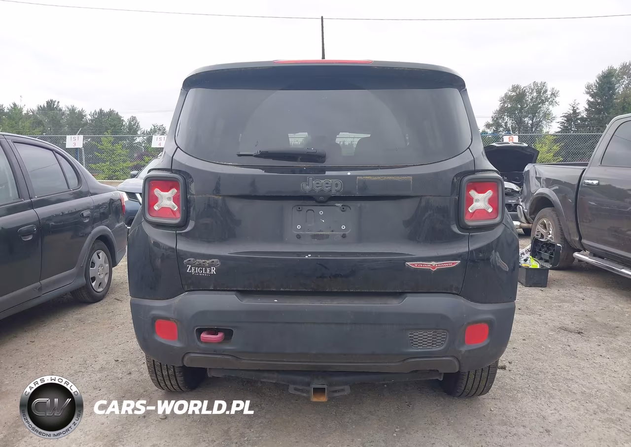 2017 Jeep Renegade Trailhawk 4X4 VIN:ZACCJBCB7HPE55923 - 16