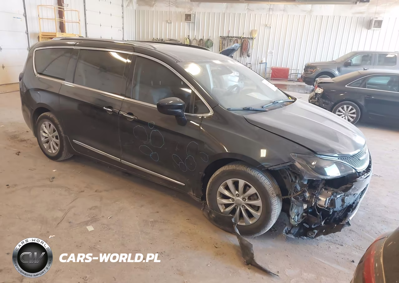 2019 Chrysler Pacifica Touring L