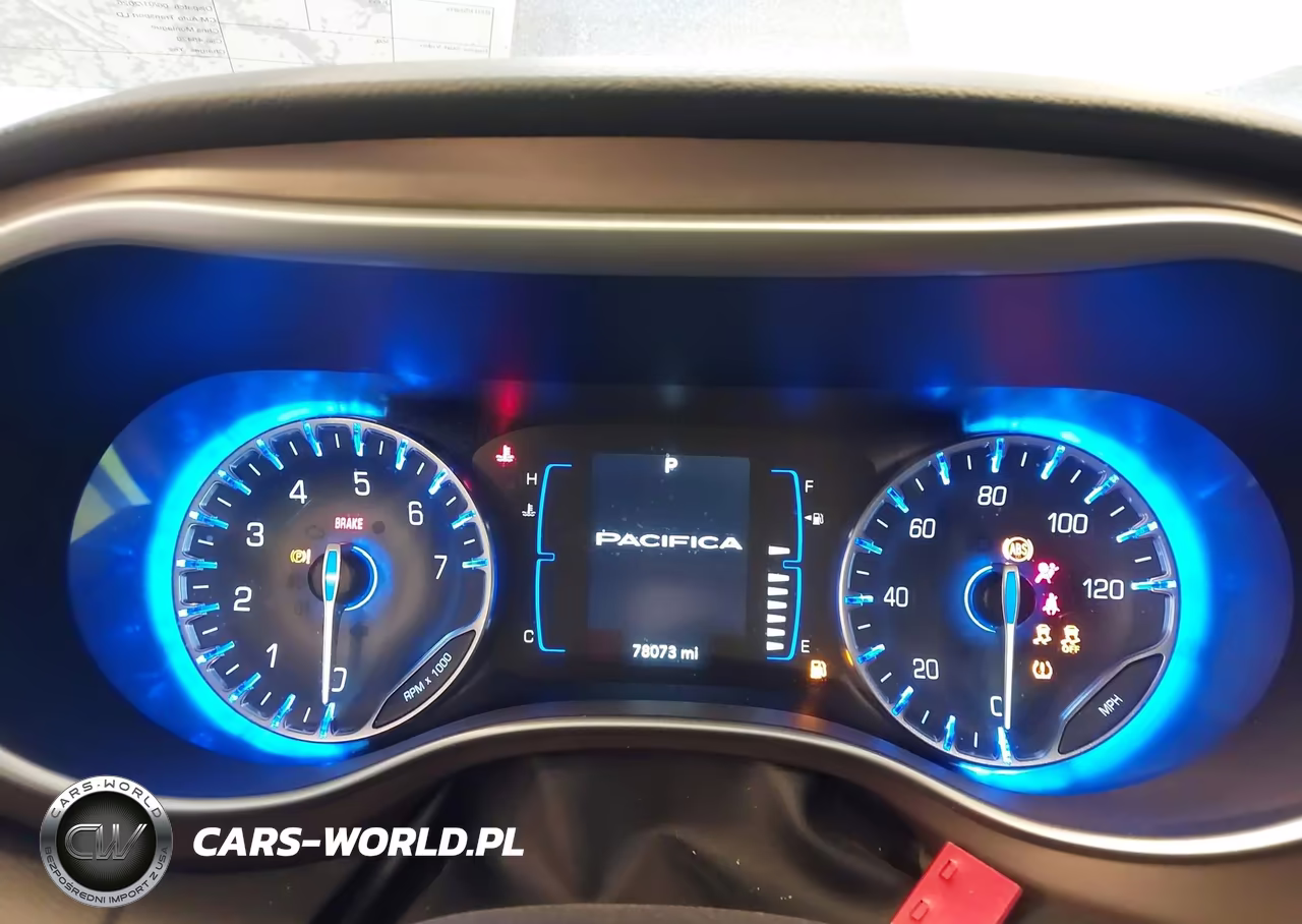 2019 Chrysler Pacifica Touring L VIN:2C4RC1BG2KR550503 - 7
