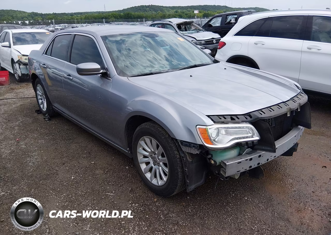 2014 Chrysler 300 – zdjęcie 1 z 17