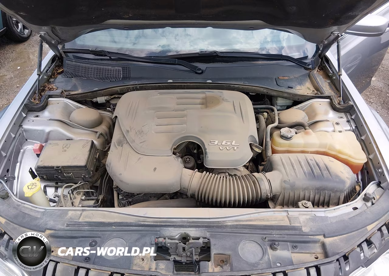 2014 Chrysler 300 VIN:2C3CCAAG0EH182795 - 10