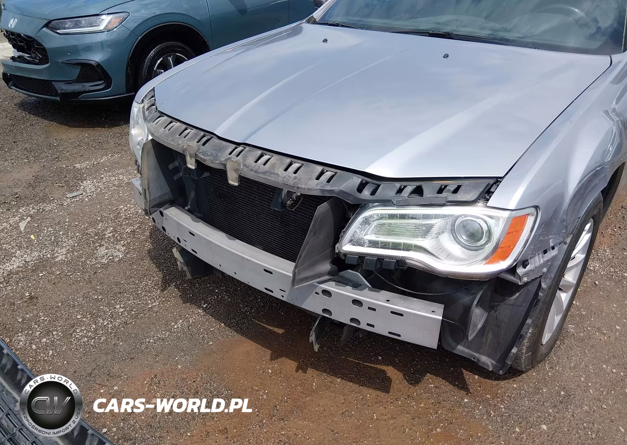 2014 Chrysler 300 VIN:2C3CCAAG0EH182795 - 6