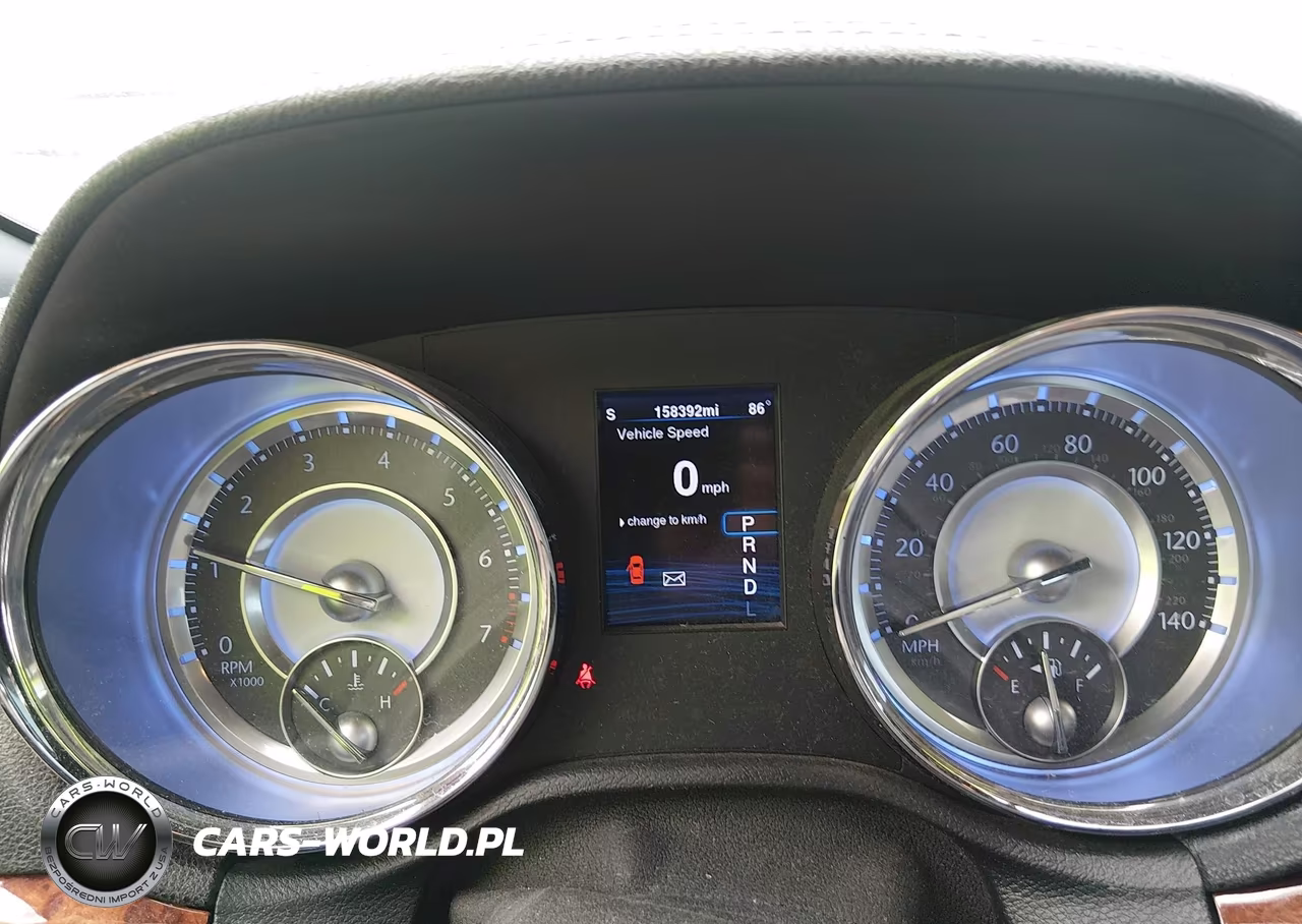 2014 Chrysler 300 VIN:2C3CCAAG0EH182795 - 7