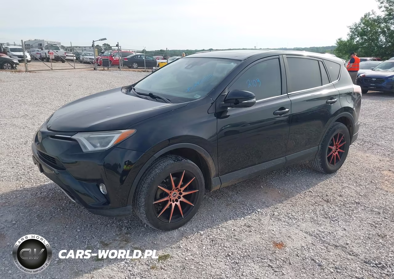 2018 Toyota Rav4 Xle VIN:2T3RFREV8JW789753 - 2