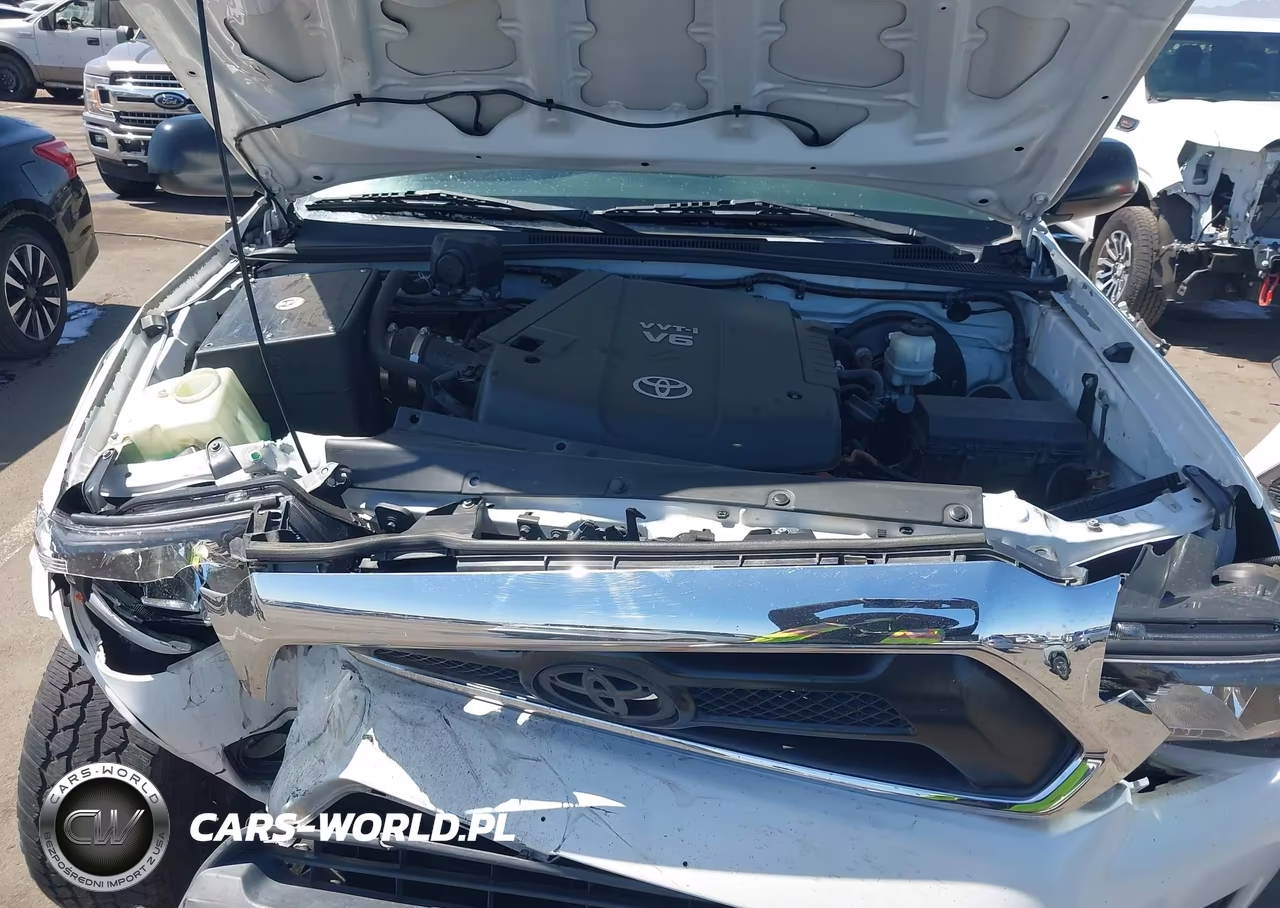 2013 Toyota Tacoma Prerunner V6 VIN:3TMJU4GNXDM149987 - 10