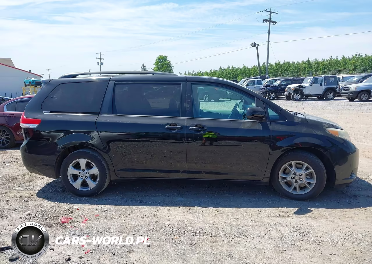 2012 Toyota Sienna Le V6 8 Passenger VIN:5TDKK3DC4CS235866 - 13