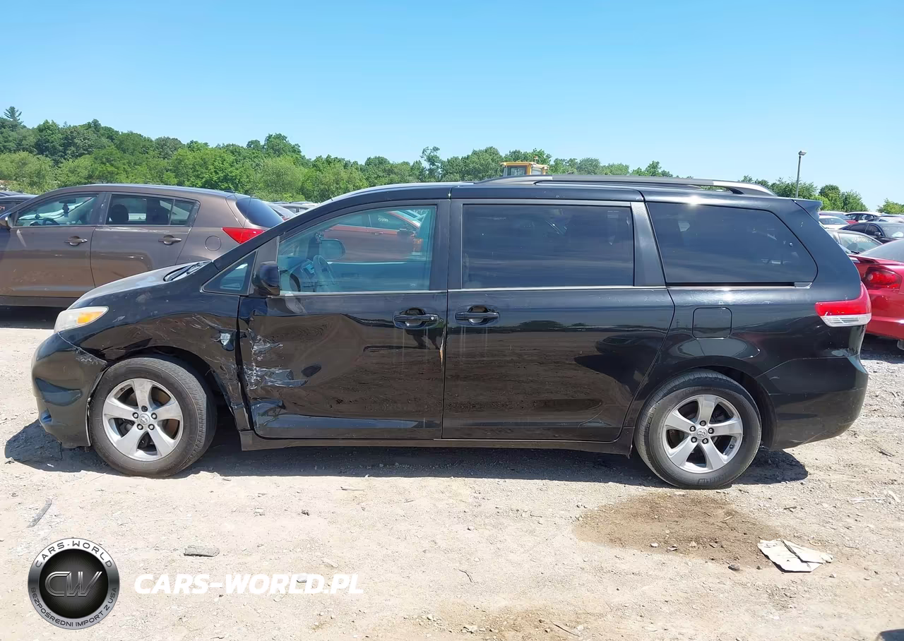 2012 Toyota Sienna Le V6 8 Passenger VIN:5TDKK3DC4CS235866 - 14
