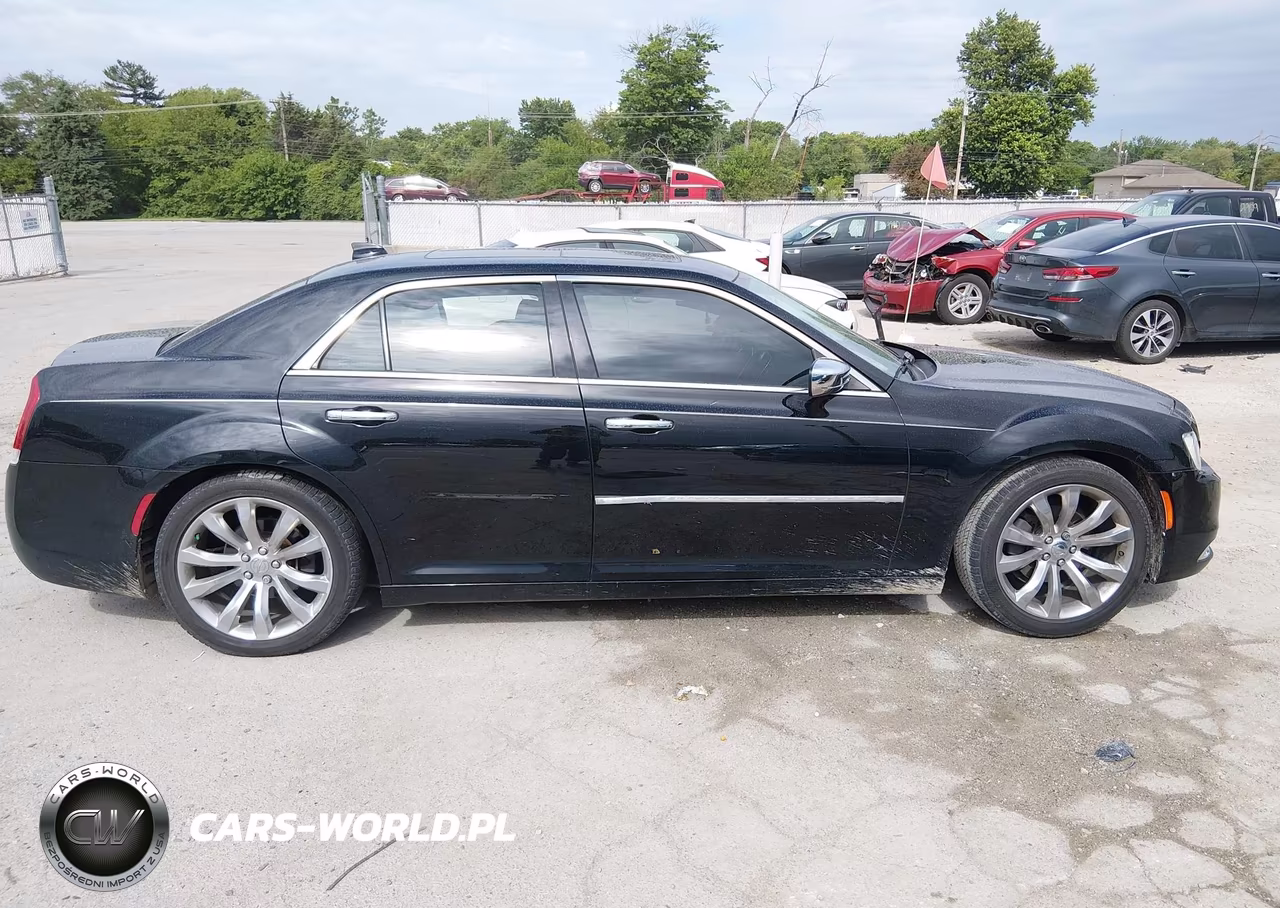 2016 Chrysler 300C VIN:2C3CCAEG4GH208151 - 13