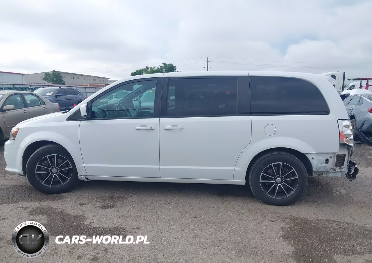 2018 Dodge Grand Caravan Gt VIN:2C4RDGEG9JR288618 - 14