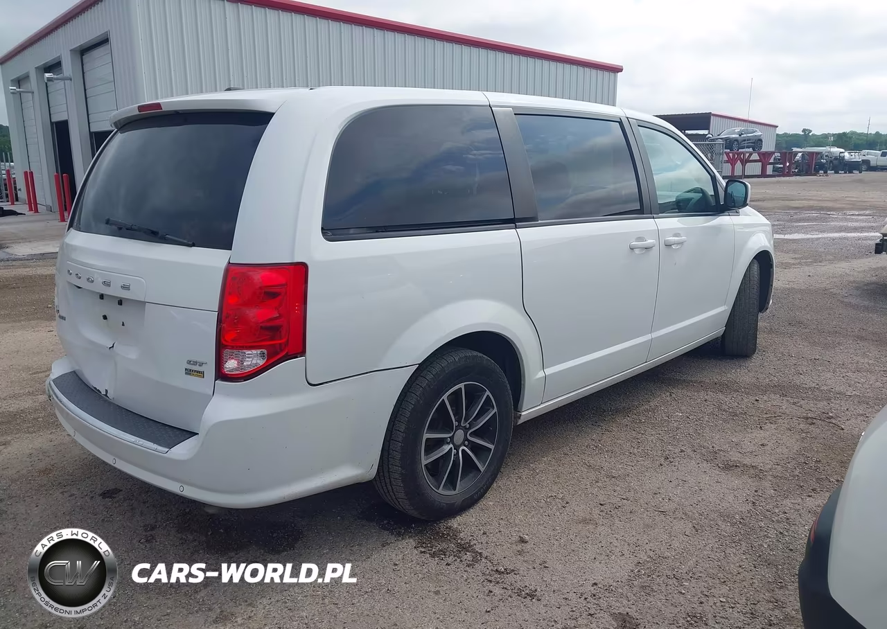 2018 Dodge Grand Caravan Gt VIN:2C4RDGEG9JR288618 - 4
