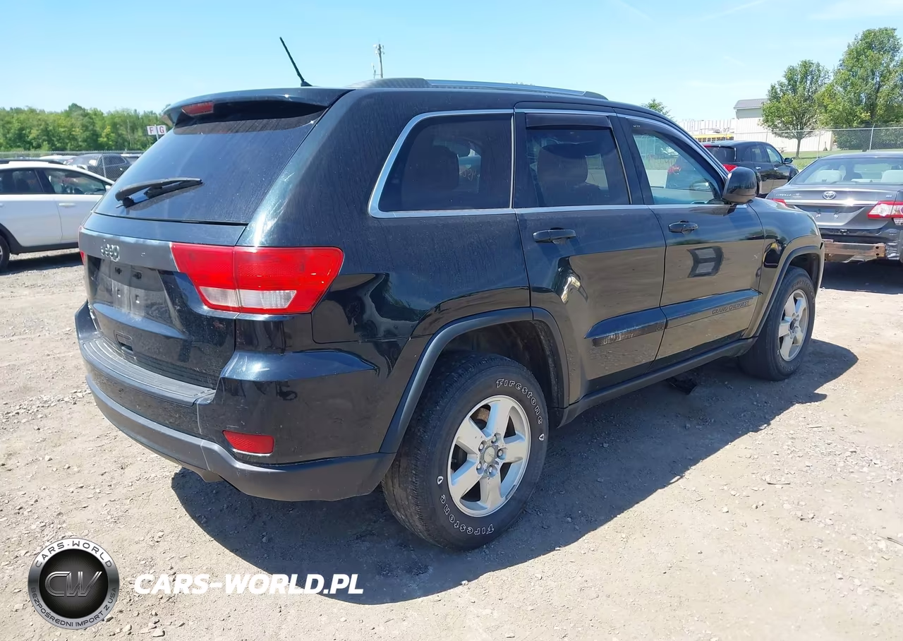 2012 Jeep Grand Cherokee Laredo VIN:1C4RJFAG8CC289747 - 4