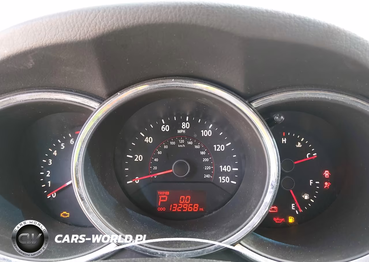 2011 Kia Sorento Lx VIN:5XYKTCA15BG187502 - 7