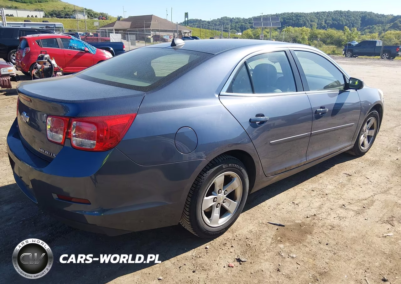 2014 Chevrolet Malibu 1Ls VIN:1G11B5SLXEF277660 - 4