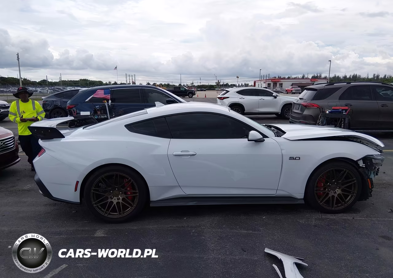 2024 Ford Mustang Gt Premium Fastback VIN:1FA6P8CF6R5428035 - 14