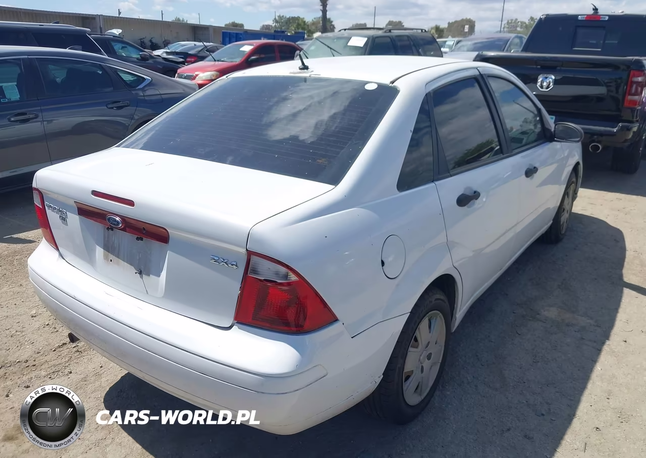2006 Ford Focus Zx4 VIN:1FAFP34N26W132699 - 4