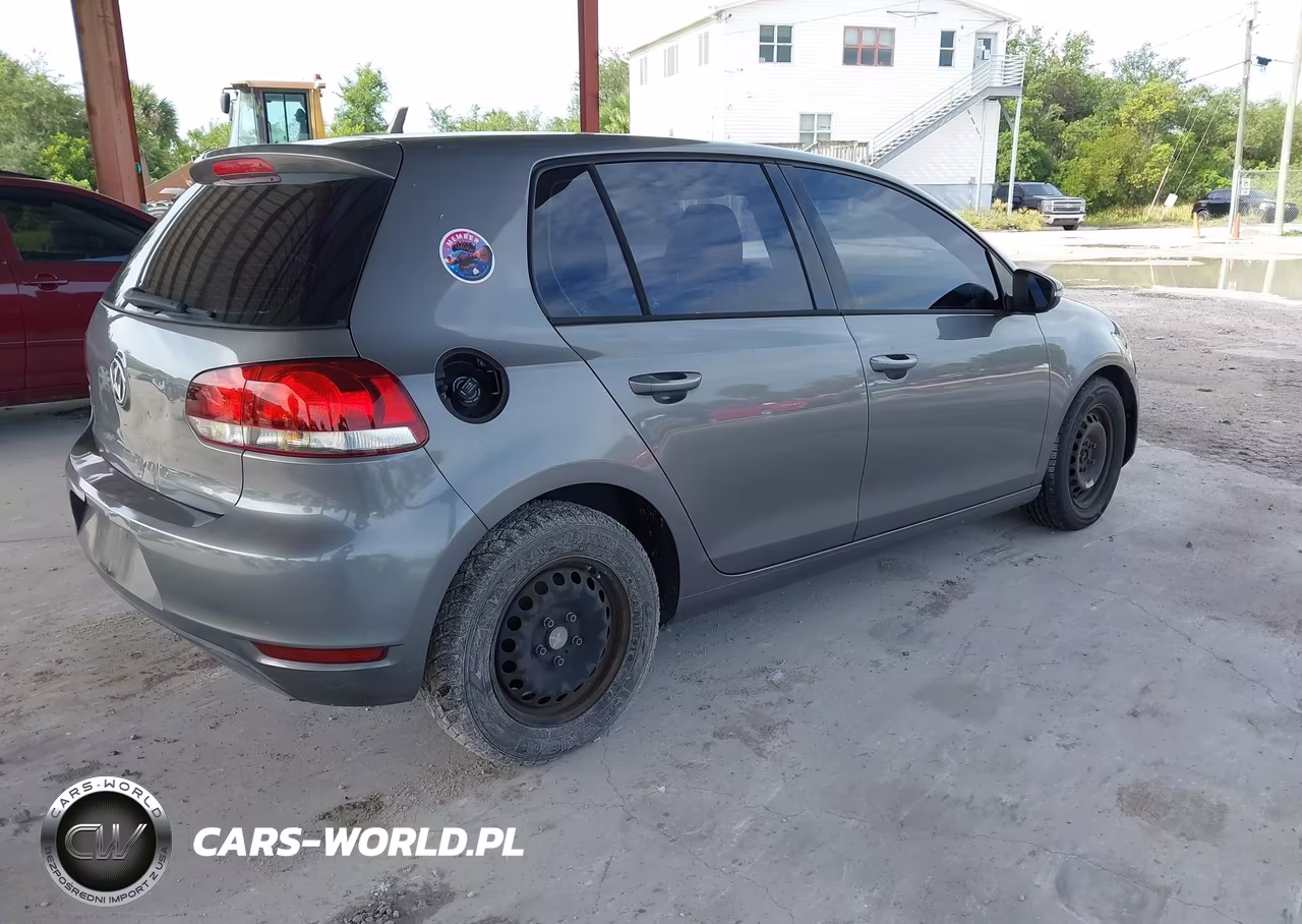 2013 Volkswagen Golf 2.5L 4-Door VIN:WVWDB7AJ5DW004432 - 4