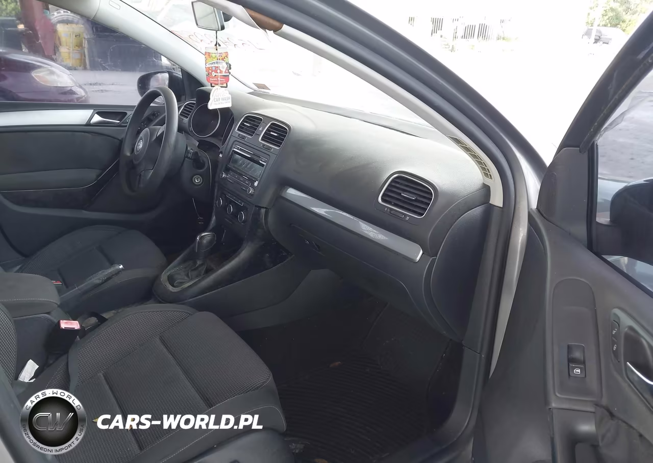2013 Volkswagen Golf 2.5L 4-Door VIN:WVWDB7AJ5DW004432 - 5