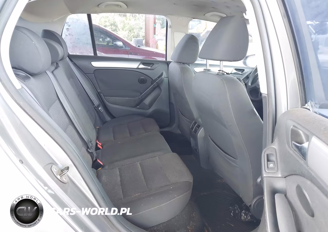 2013 Volkswagen Golf 2.5L 4-Door VIN:WVWDB7AJ5DW004432 - 8