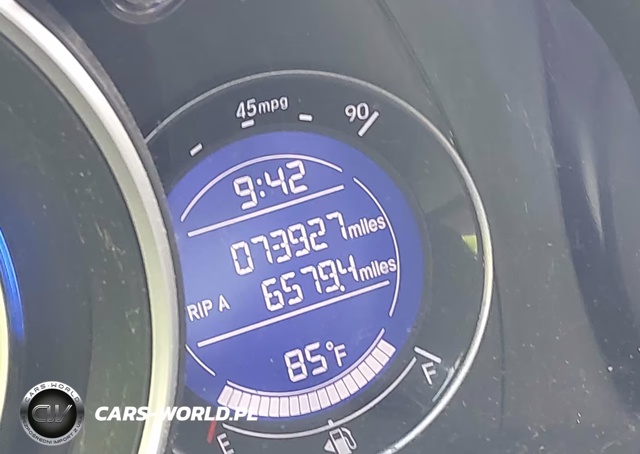 2015 Honda Fit Lx VIN:3HGGK5G50FM740887 - 15