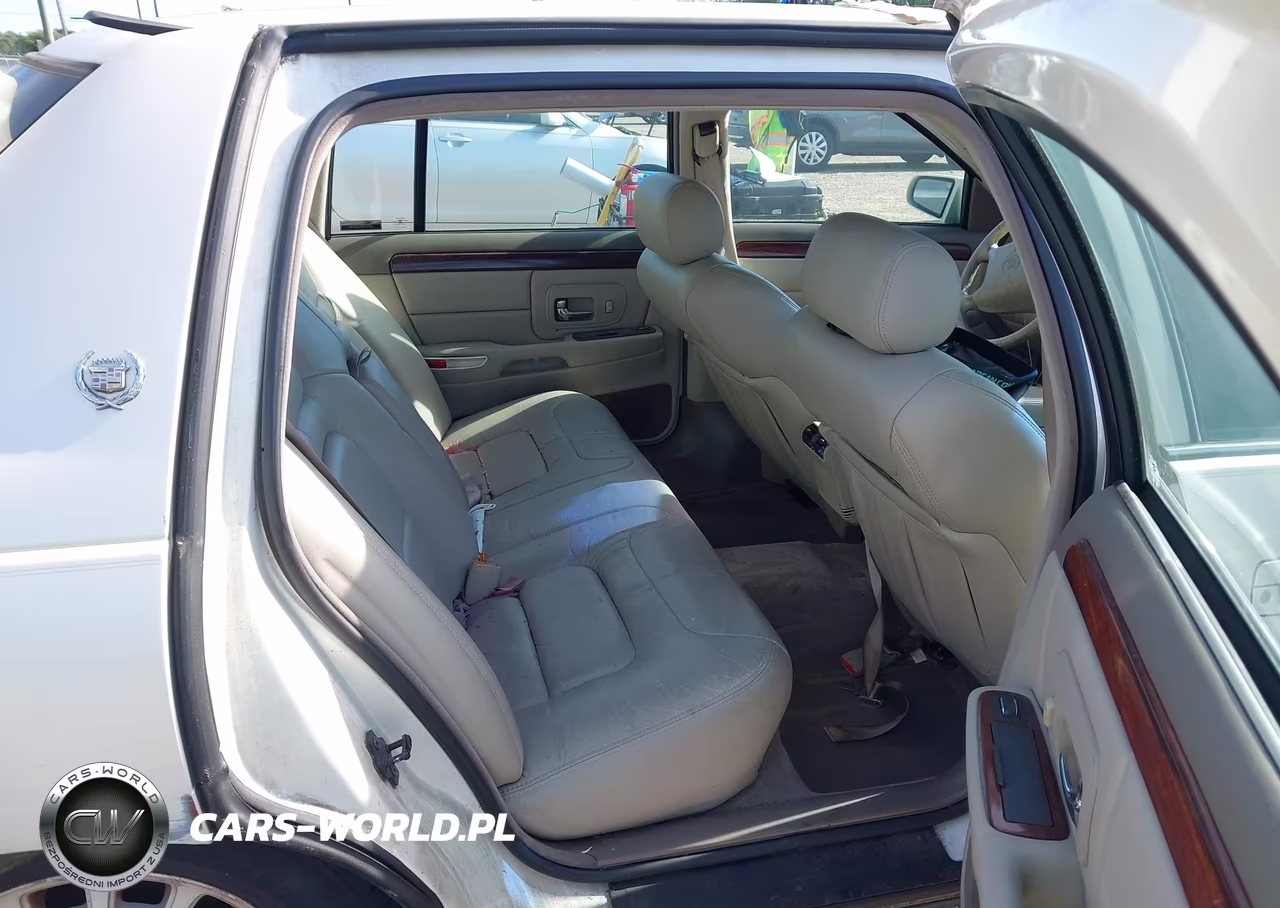 1998 Cadillac Deville Standard VIN:1G6KD54Y2WU731902 - 8