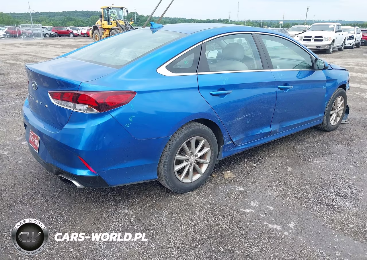 2018 Hyundai Sonata Se VIN:5NPE24AF0JH721658 - 4