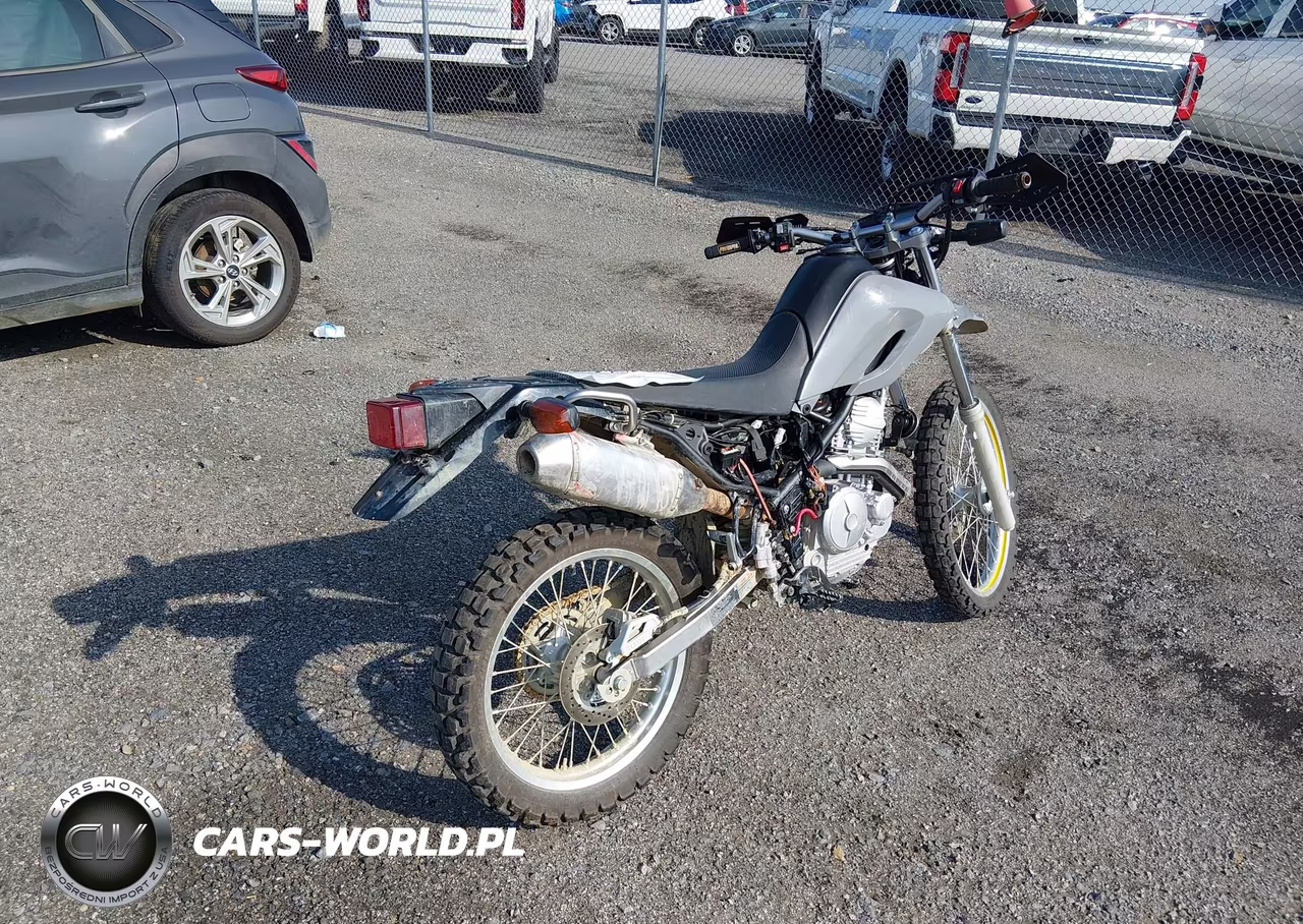 2023 Yamaha Xt250 VIN:JYADG24E7PA016887 - 4