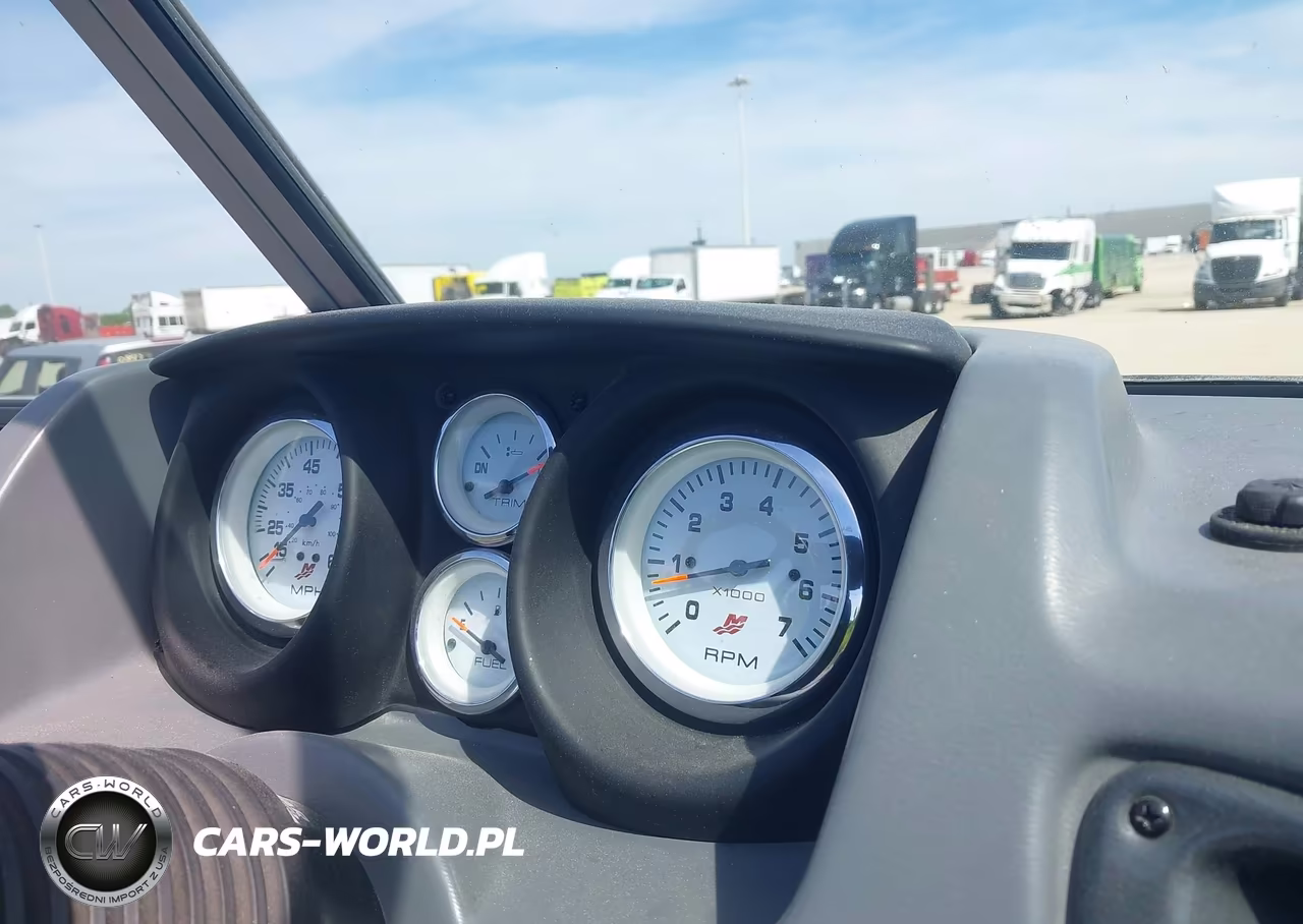 2015 Lund Sport Cabin VIN:00000LBBCZ0301415 - 7