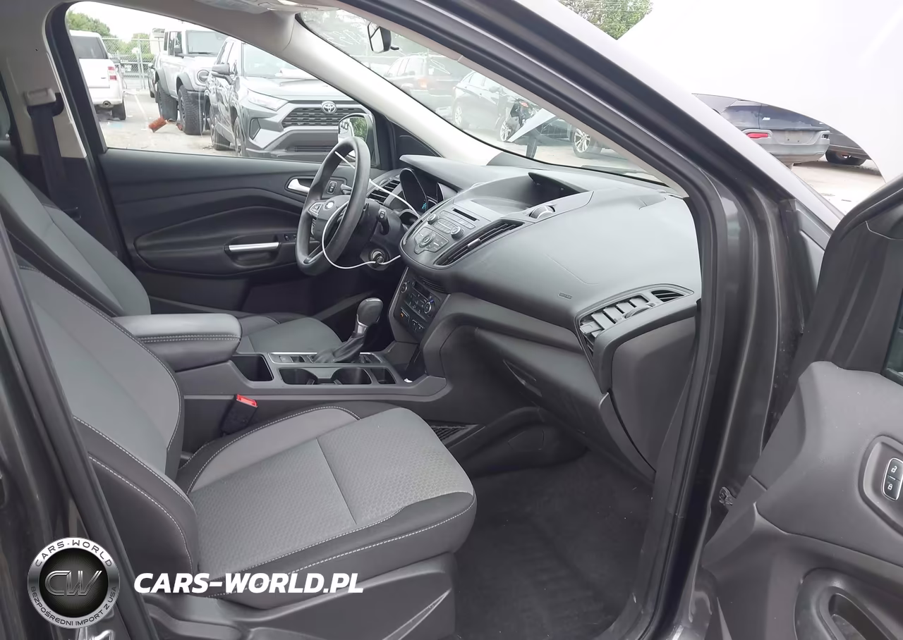 2017 Ford Escape Se VIN:1FMCU9GD4HUC43129 - 5