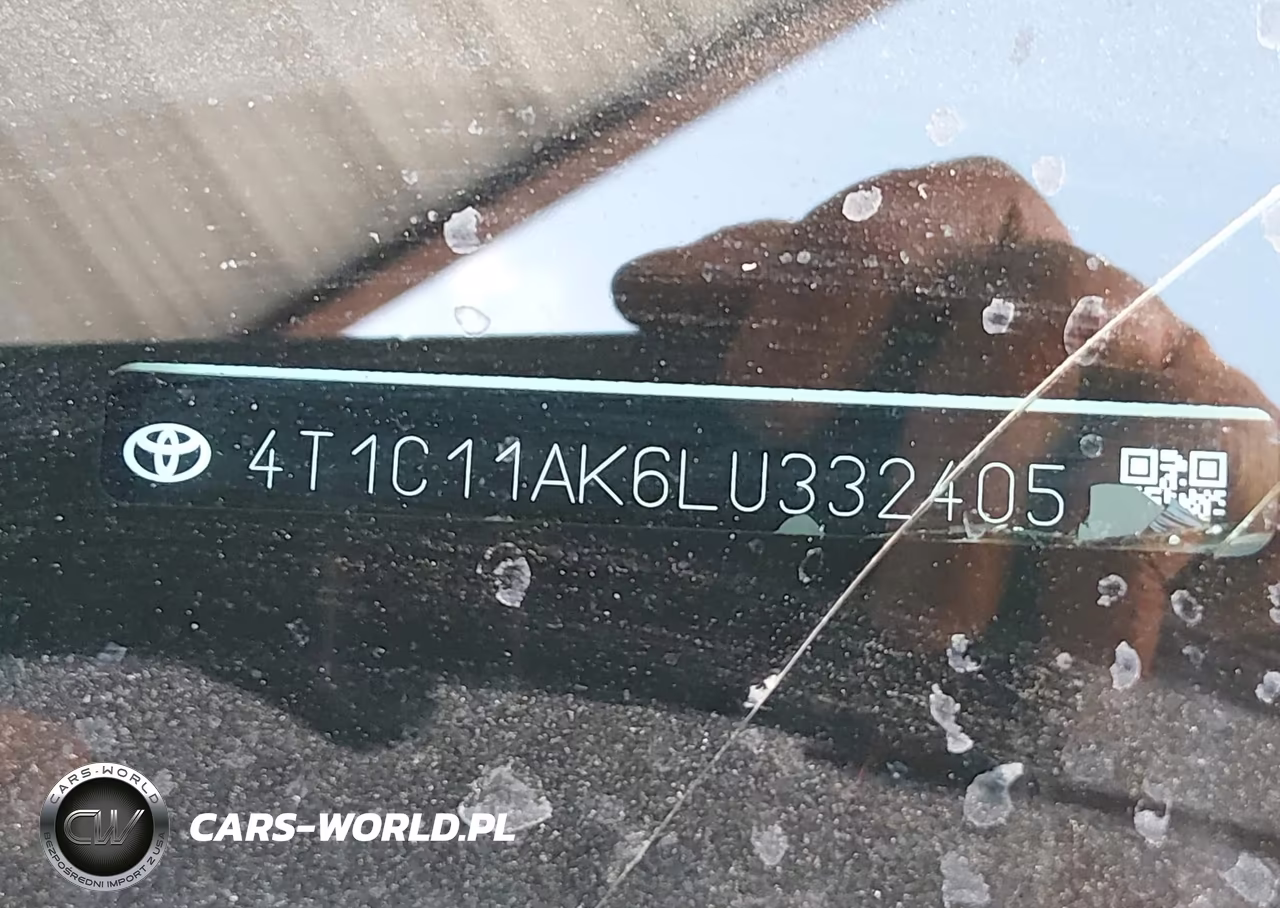 2020 Toyota Camry Le VIN:4T1C11AK6LU332405 - 9