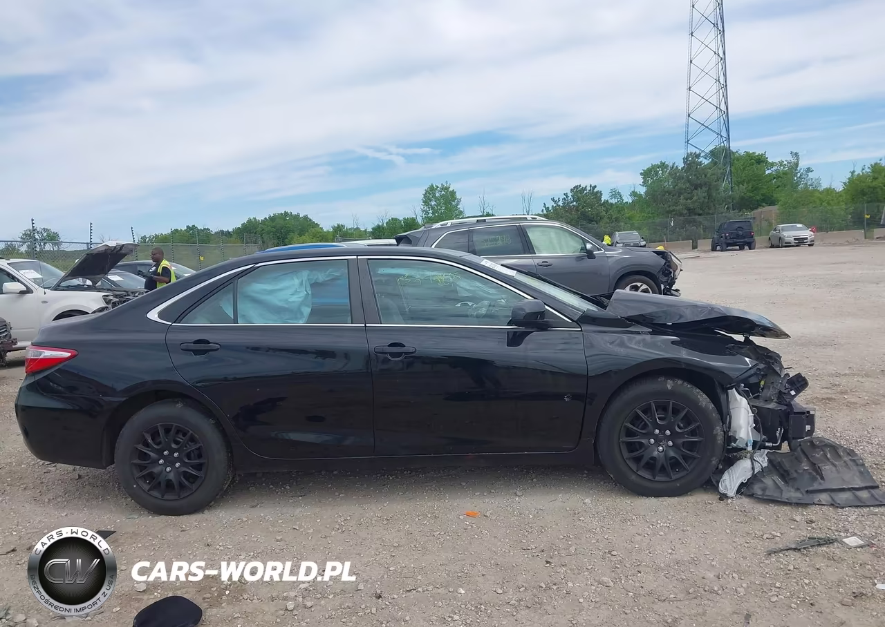 2016 Toyota Camry Le VIN:4T4BF1FK8GR522899 - 13