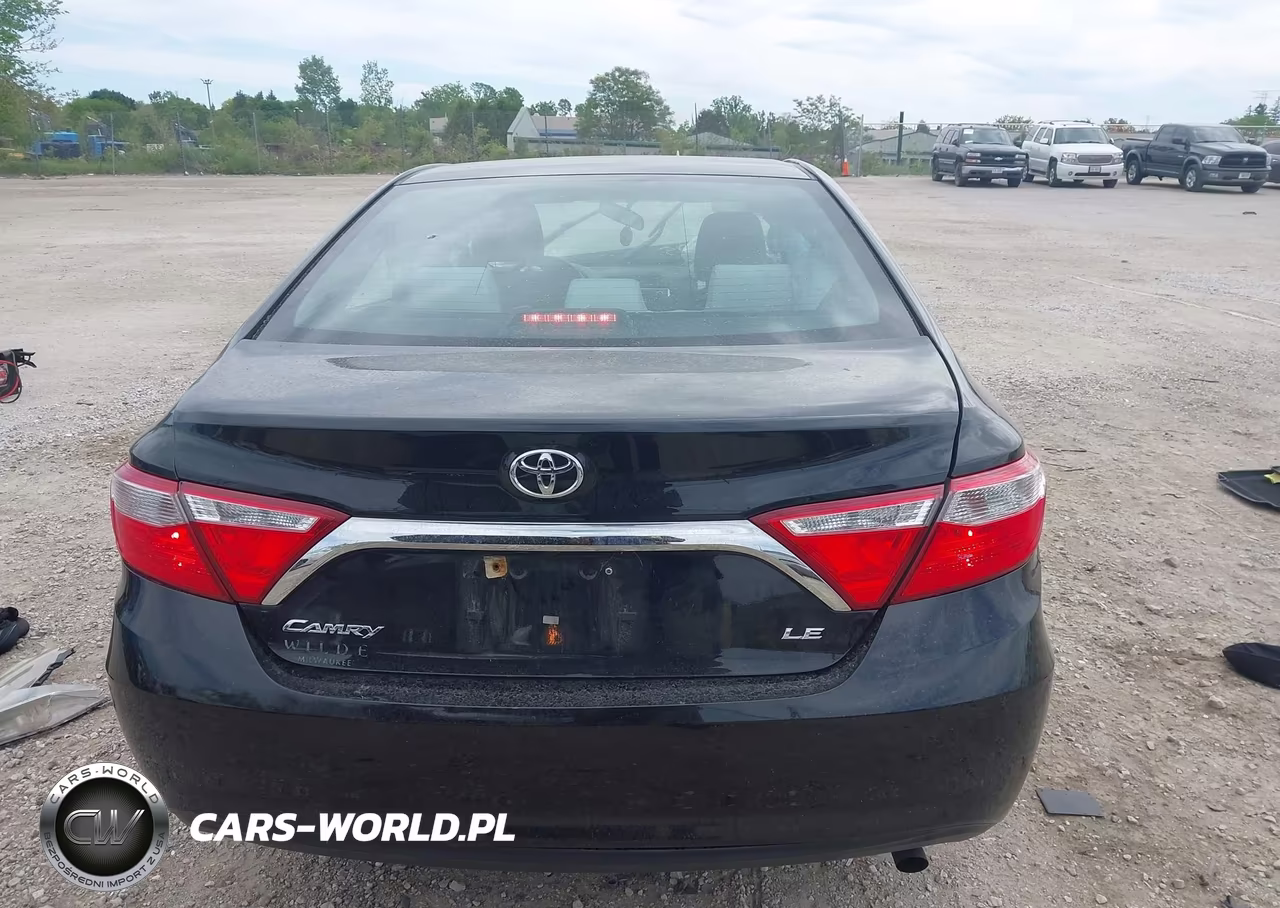 2016 Toyota Camry Le VIN:4T4BF1FK8GR522899 - 16