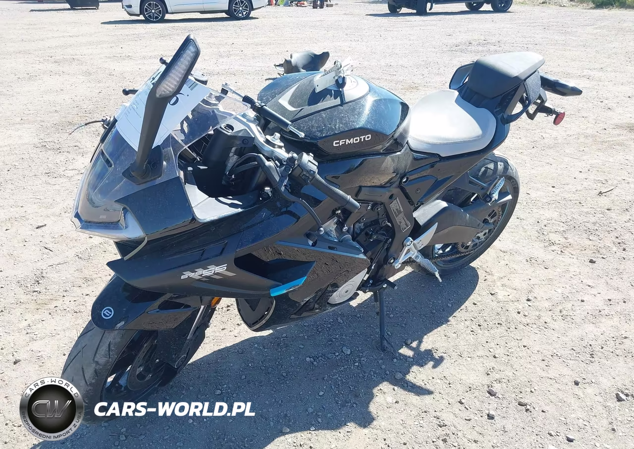 2025 Cf Moto 675Ss VIN:LCEPEVLP3S6001696 - 2