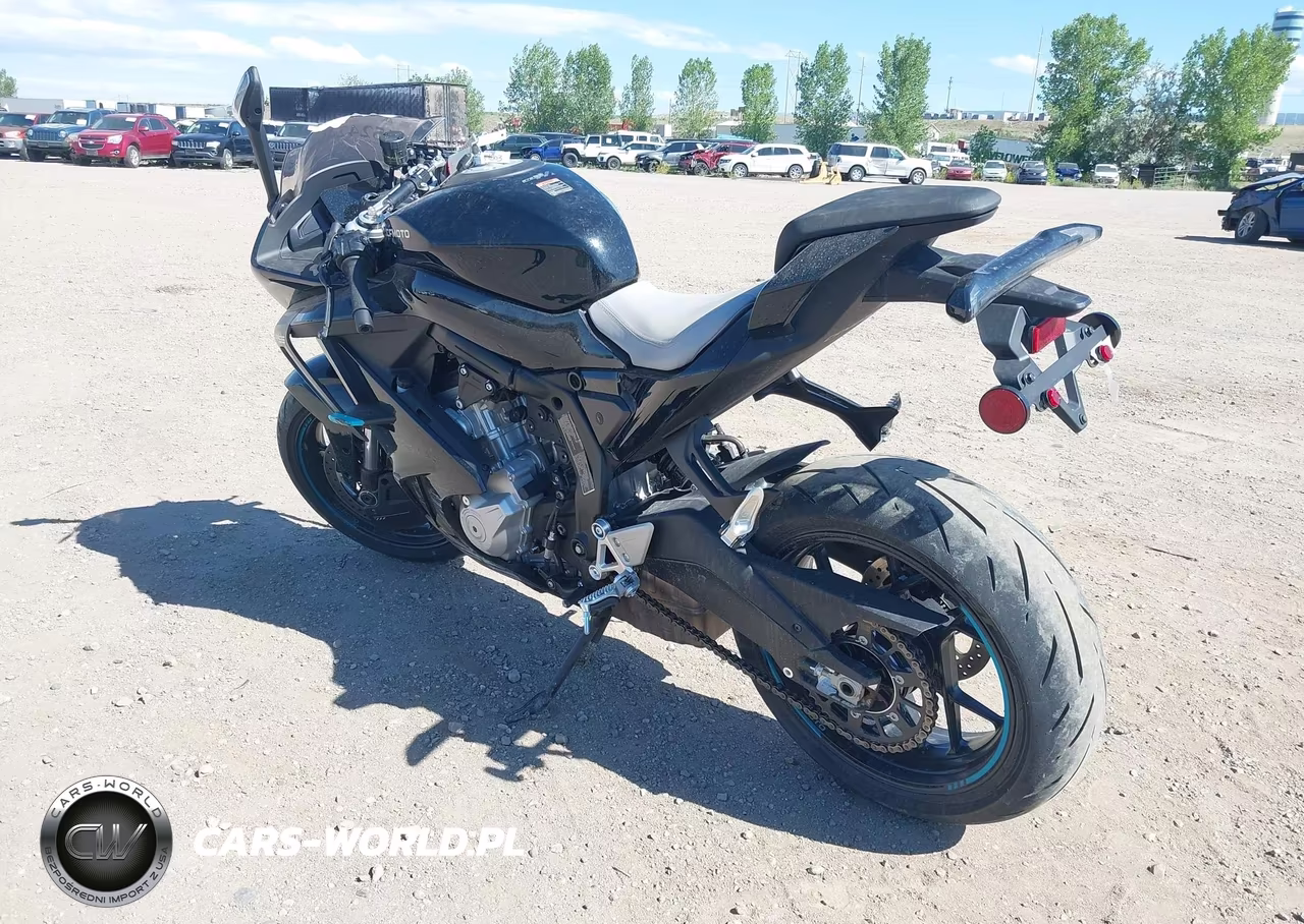 2025 Cf Moto 675Ss VIN:LCEPEVLP3S6001696 - 3