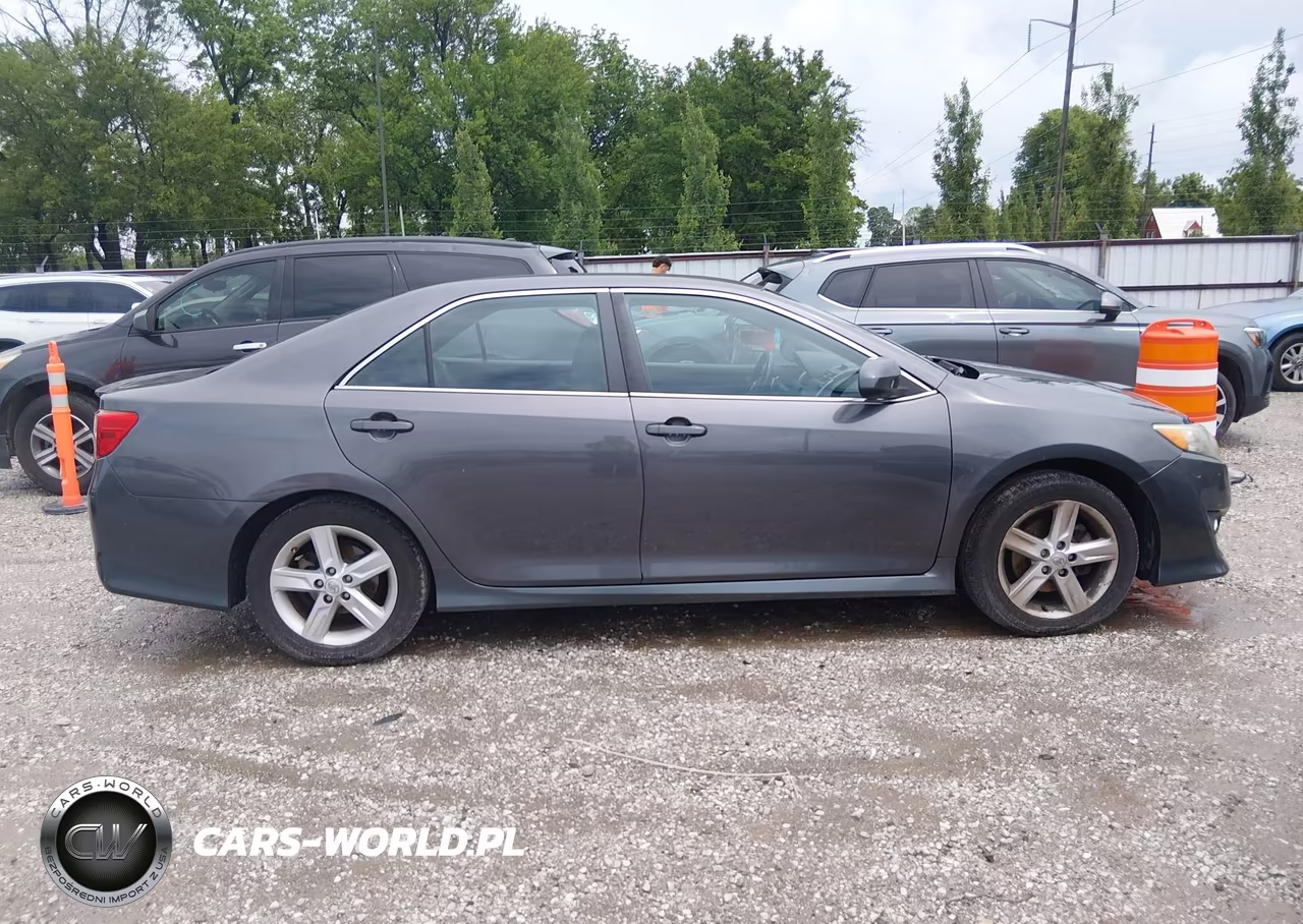 2014 Toyota Camry Se VIN:4T1BF1FK3EU387175 - 13