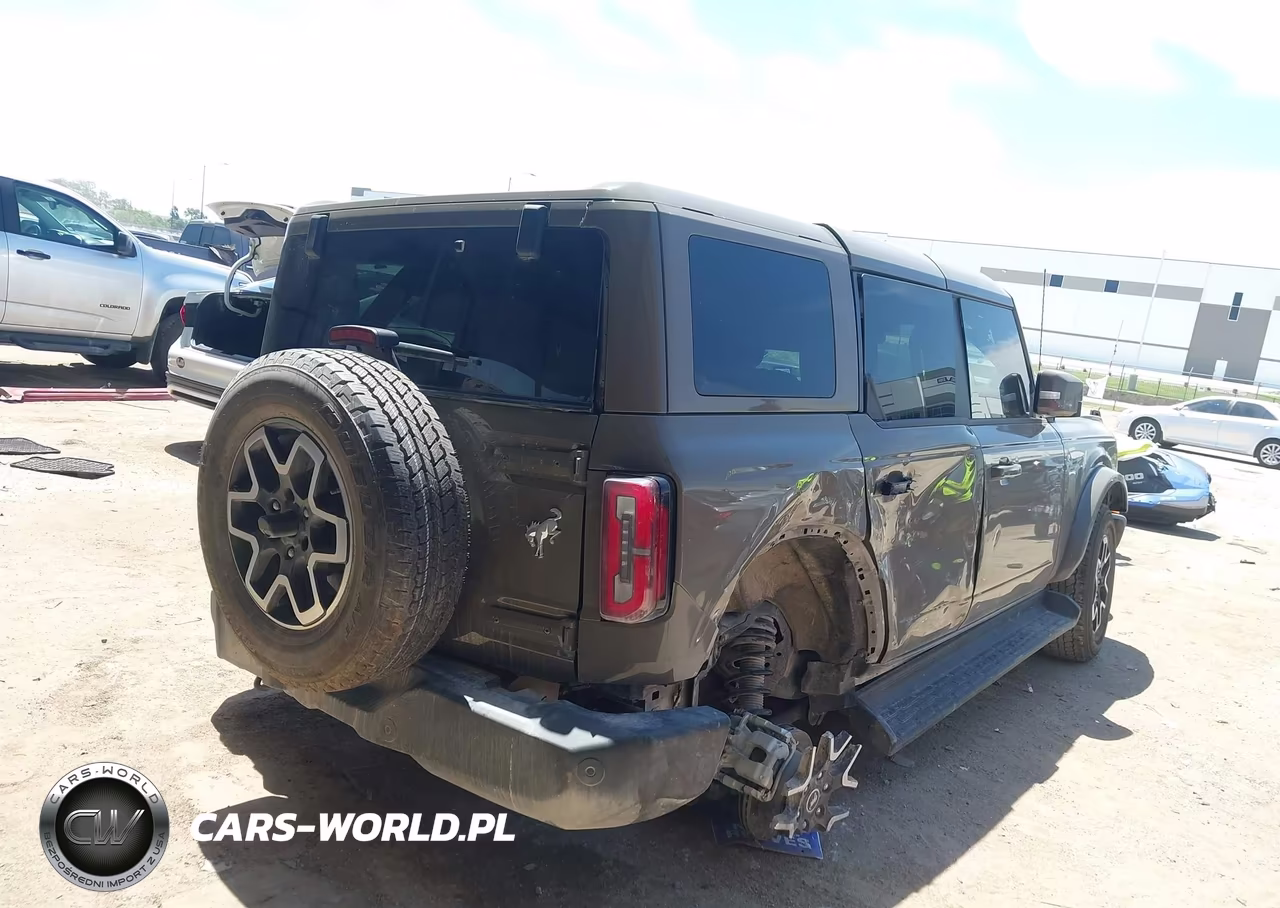 2025 Ford Bronco Outer Banks VIN:1FMEE8BP9SLB15435 - 4