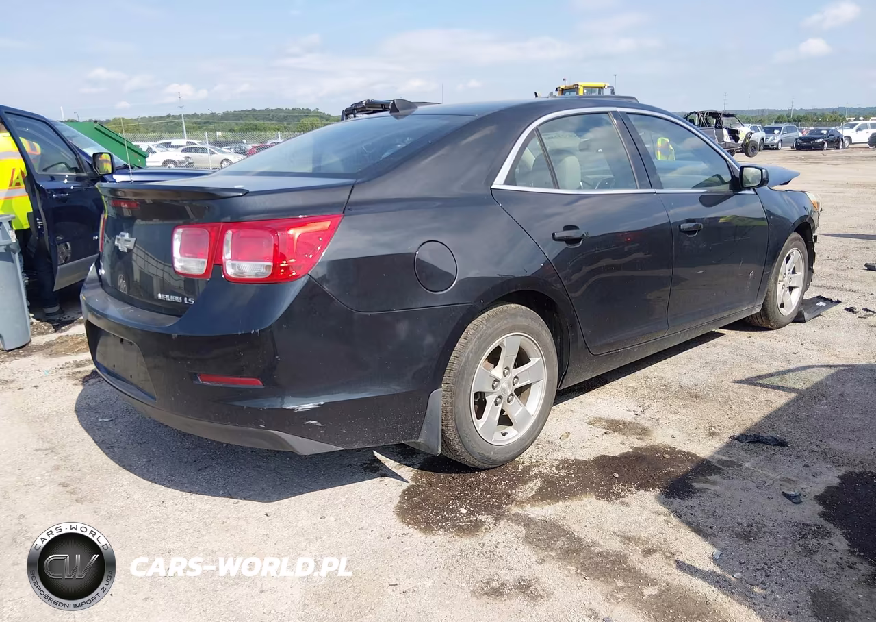 2014 Chevrolet Malibu 1Ls VIN:1G11B5SL0EF276131 - 4