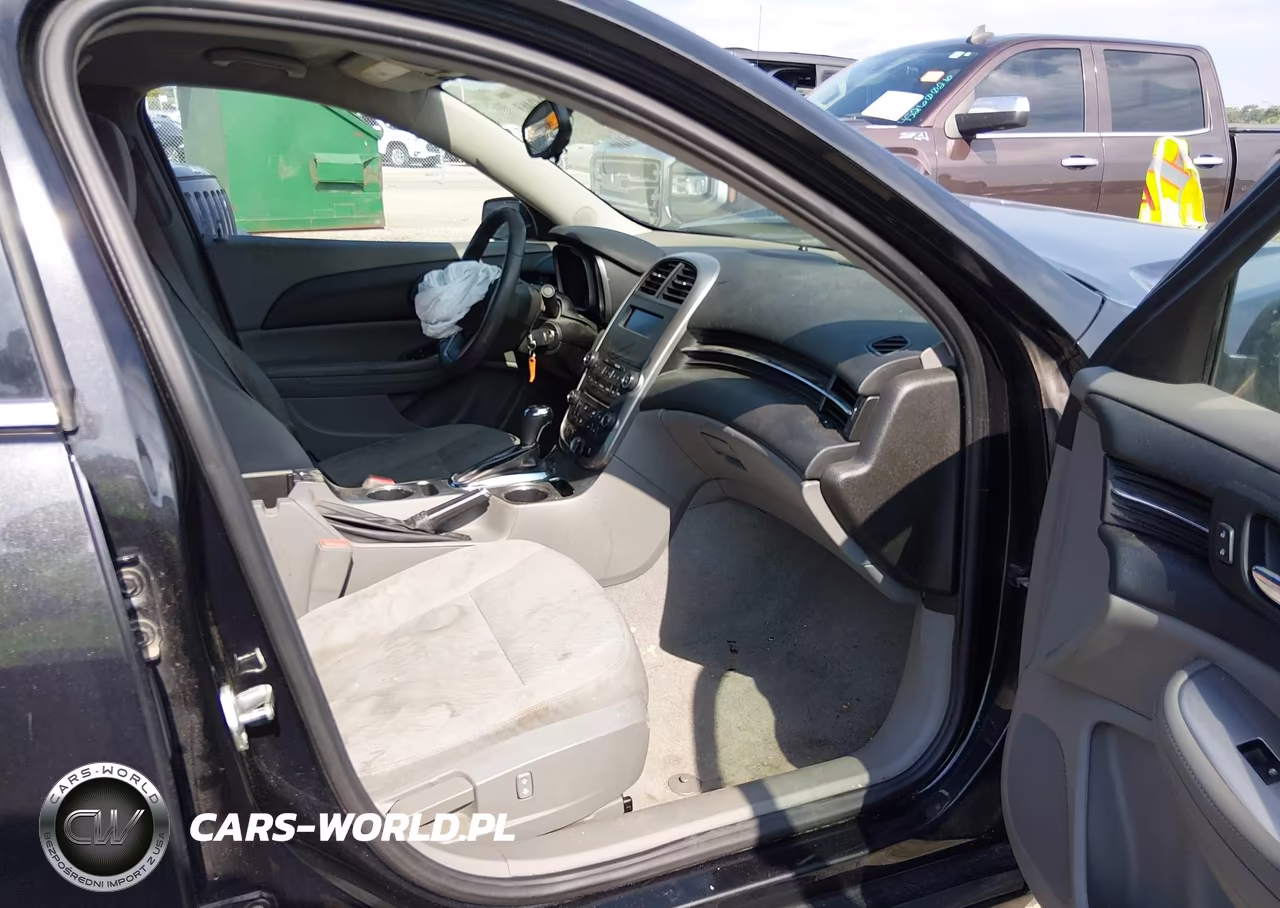 2014 Chevrolet Malibu 1Ls VIN:1G11B5SL0EF276131 - 5
